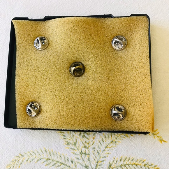 Very Rare 4 Pin Set Jacobs Field Inauguration Year 556/2500 - Picture 5 of 7